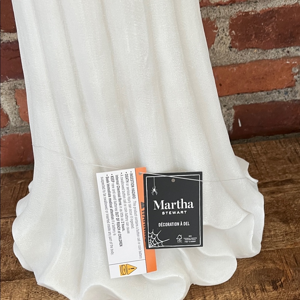 Martha Stewart 18 inch White Ghost Halloween Decoration - Picture 8 of 10